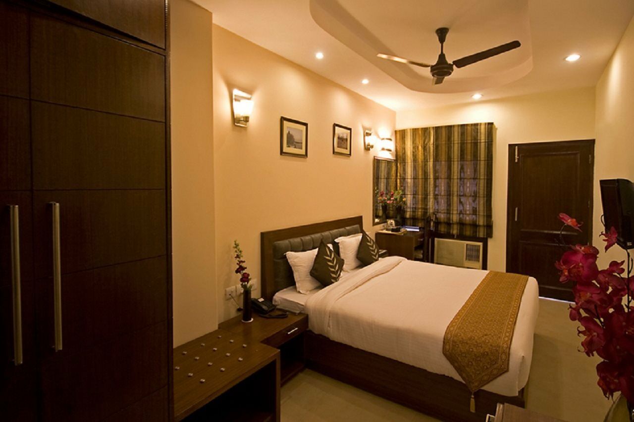 Red Maple Bed & Breakfast New Delhi Exterior photo